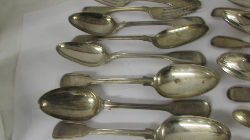 Approximatley 40 pieces of silver flatware, approximately 2200 grams in total. All have English Lion - Image 5 of 7