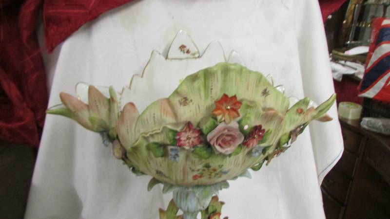 A continental porcelain bowl on figural bowl, circa 19th-century, 44 cm tall, a/f (repair to rim). - Image 3 of 6