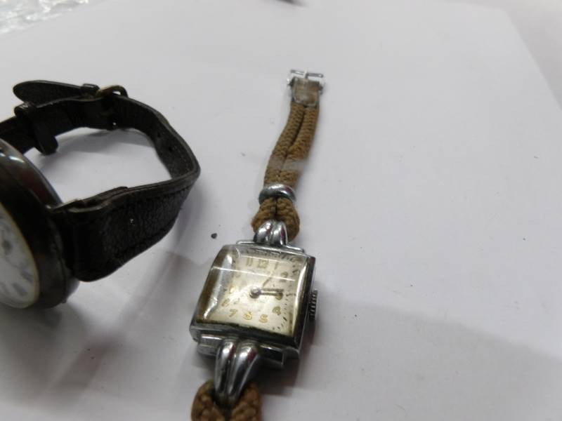 A silver cased trench wrist watch in working order and a ladies chrome plated atd deco wrist - Image 4 of 9