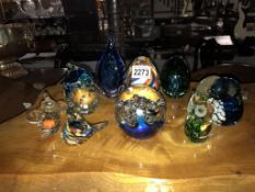 10 vintage glass paperweights