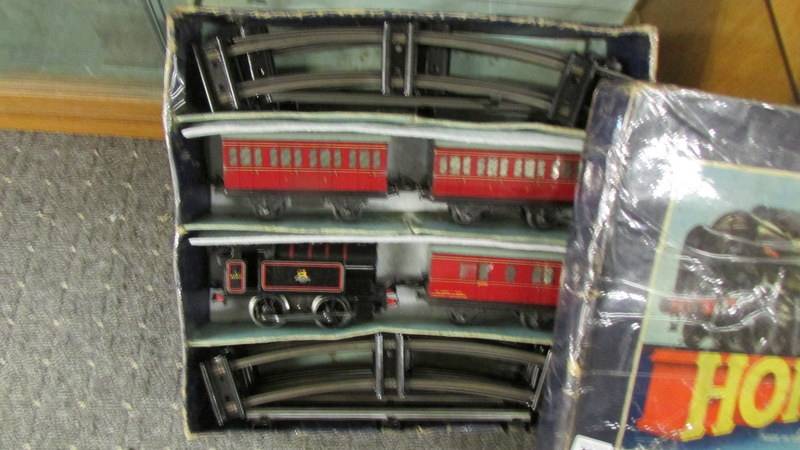 A Hornby train set, complete but box tatty. - Image 2 of 2