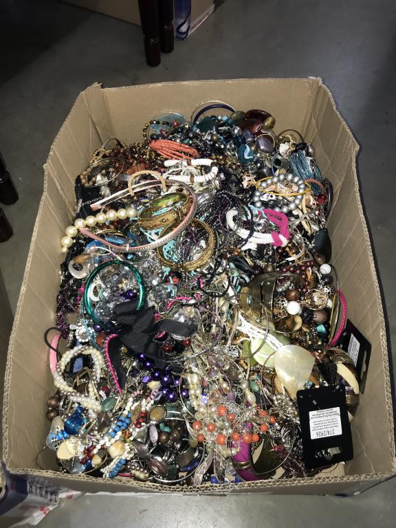 2 large boxes of costume jewellery. COLLECT ONLY - Image 3 of 3