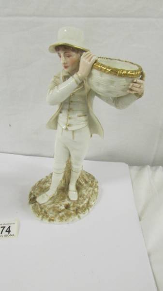 A pair of 19th century Royal Worcester figurines. - Image 7 of 9