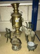A brass tea urn and a quantity of metal oriental items
