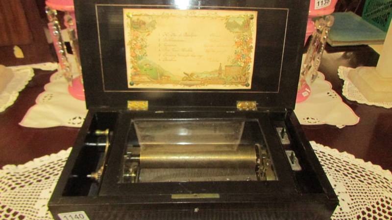A good Victorian six tune music box in good working order. No missing teeth or pins. - Image 2 of 8