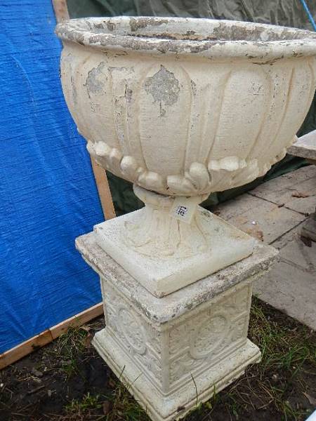 A decorative leaf pattern urn on square pedestal. (Combines 89cm tall x 53 cm diameter) Collect - Image 2 of 2