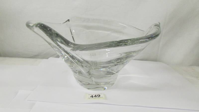 A heavy studio glass bowl. Collect only. - Image 3 of 3