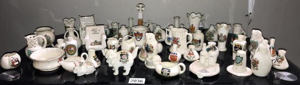 A good selection of crested china. Collect only.