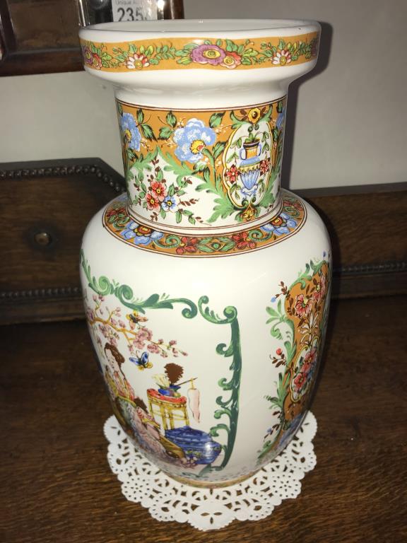A Chinese pottery vase. Height 31.5cm - Image 2 of 4