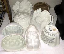 A quantity of 19th & 20th century pottery jelly moulds, Collect only.