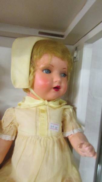 Two vintage dolls, both in good condition. - Image 3 of 3