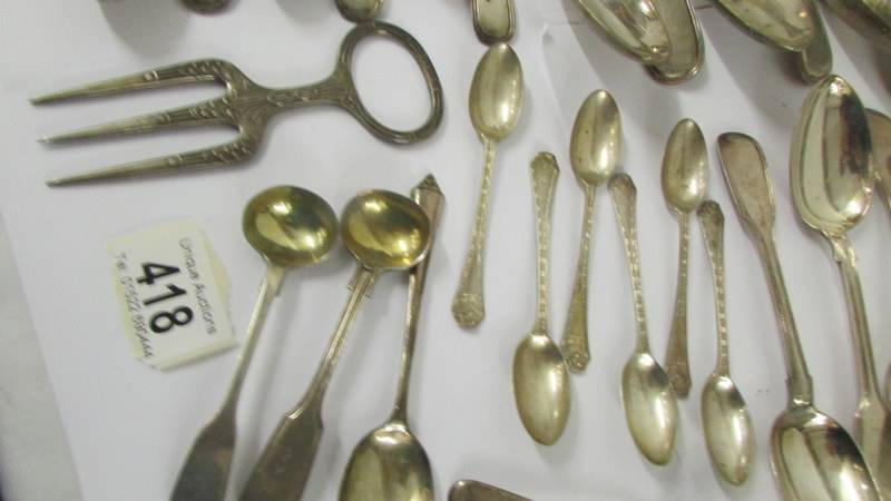 Approximatley 40 pieces of silver flatware, approximately 2200 grams in total. All have English Lion - Image 7 of 7