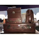 2 old suitcases & 2 old briefcases. Collect only.