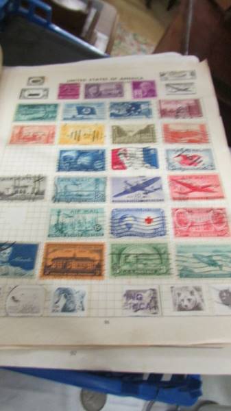 A box of stamp albums some with contents and some empty. - Image 2 of 4