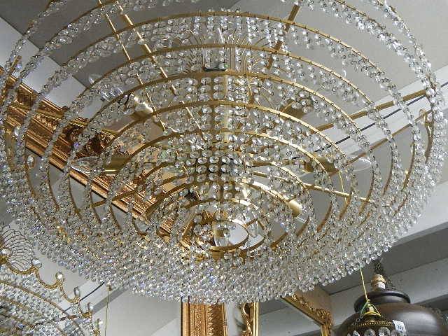 A large layered glass chandelier, approximately 86 cm diameter and 76 cm drop. Collect only. - Image 4 of 5