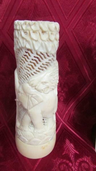 Two items of intricately carved antique ivory. Available for UK shipping only. - Image 5 of 5