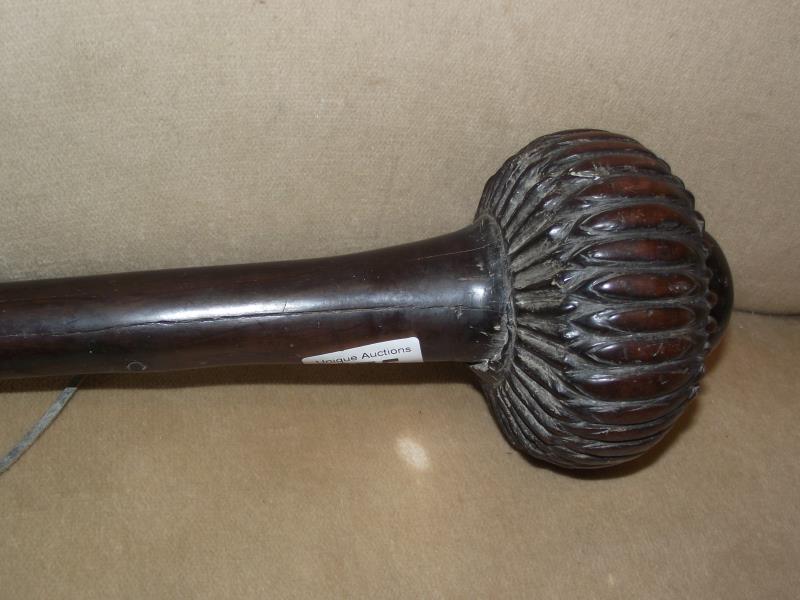 An early 19th century Fijian war club made of iron and wood. overall lenght 42 cm, club end 12 cm - Image 10 of 12