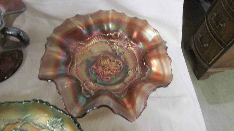 Five carnival glass bowls including Fenton green leaf, Dugan amethyst apple blossom, Northwood Grape - Image 2 of 6