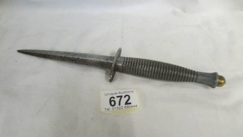 A Commando (Fairbairn Sykes) WW2 dagger.