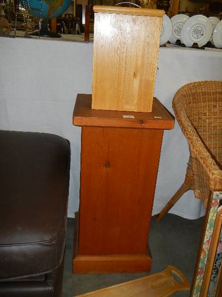 A tall pine box, a pine bread bin and a chopping board. (Collect only). - Image 2 of 2