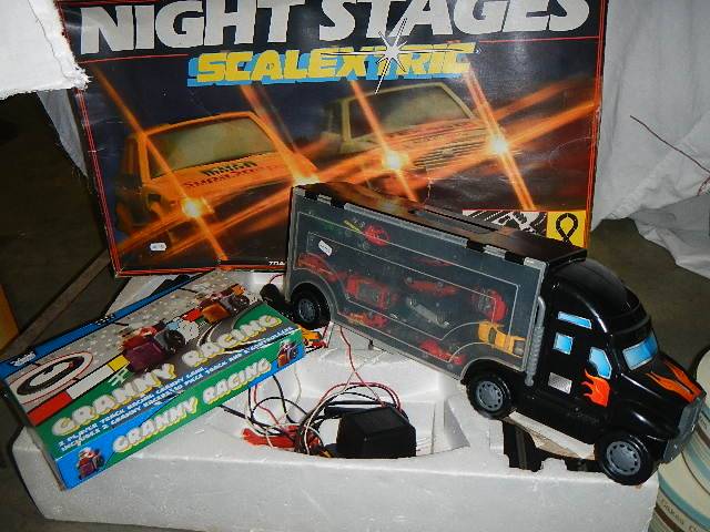 A Scalextric 'Night Stages' set and two other items. (Collect only). - Image 5 of 5