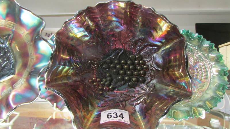 Five carnival glass dishes. - Image 2 of 5