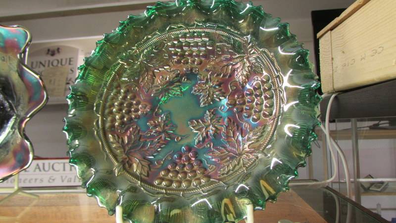 Five carnival glass dishes. - Image 4 of 5