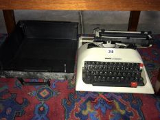 An Olivetti lettera 12 typewritter * Collect Only*