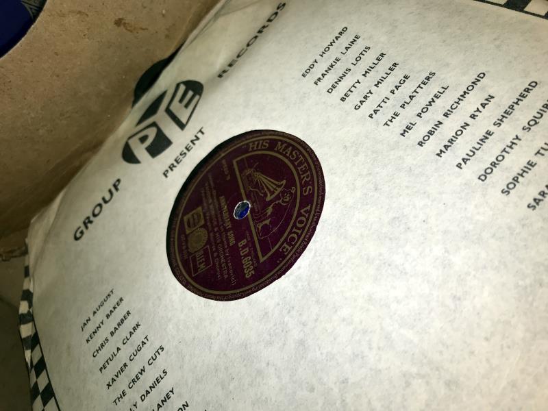A box of 78 rpm records - Image 3 of 5