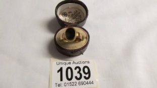 A 9ct gold ring set onyx, size K, 3.6 grams.