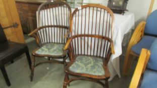 A pair of Windsor chair with crinoline stretchers.