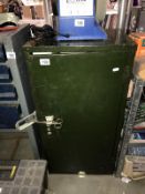 A metal tool cabinet & contents (46cm x 31cm x 91cm high) (COLLECT ONLY)