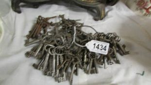 A good lot of antique and later metal keys.