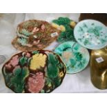 A quantity of leaf decorated plates. (Collect only)