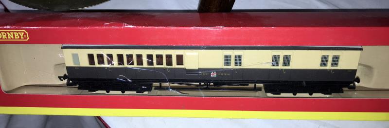 4 Hornby 00 gauge boxed carriages & 3 boxed rolling stock - Image 6 of 8