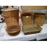 A mixed lot of basket ware.