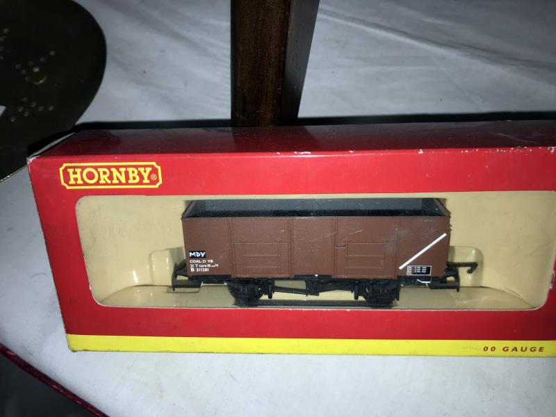 4 Hornby 00 gauge boxed carriages & 3 boxed rolling stock - Image 4 of 8