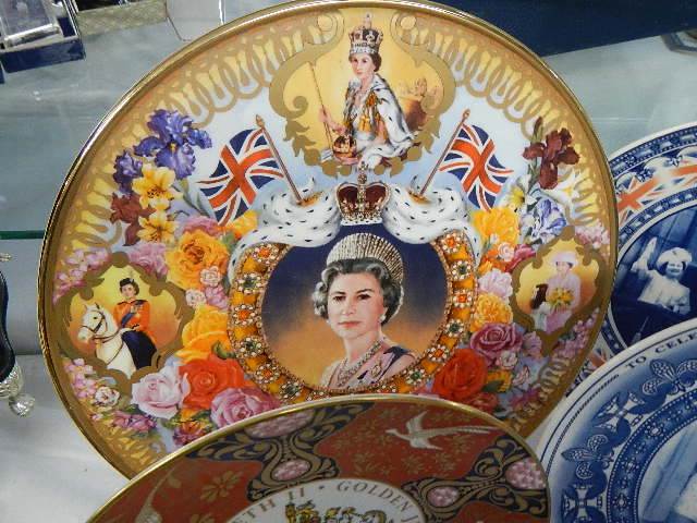 A nice lot of commemorative plates. - Image 2 of 3