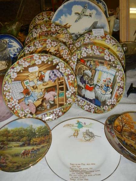 A mixed lot of collector's plates including Royal Doulton.