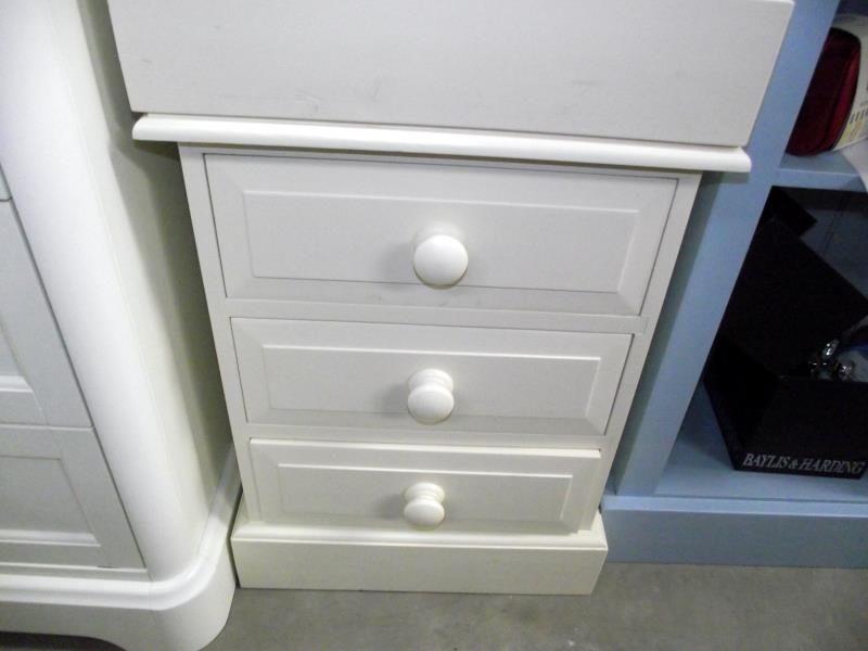 A 3 drawer bedside chest height 64cm, width 48cm, depth 39cm - Image 2 of 2