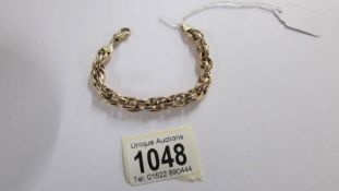 A 9ct gold bracelet, 15 grams.