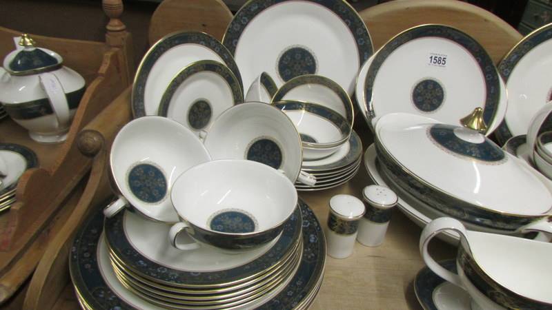 A large quantity of Royal Doulton Carlyle pattern dinner ware, COLLECT ONLY. - Image 3 of 5