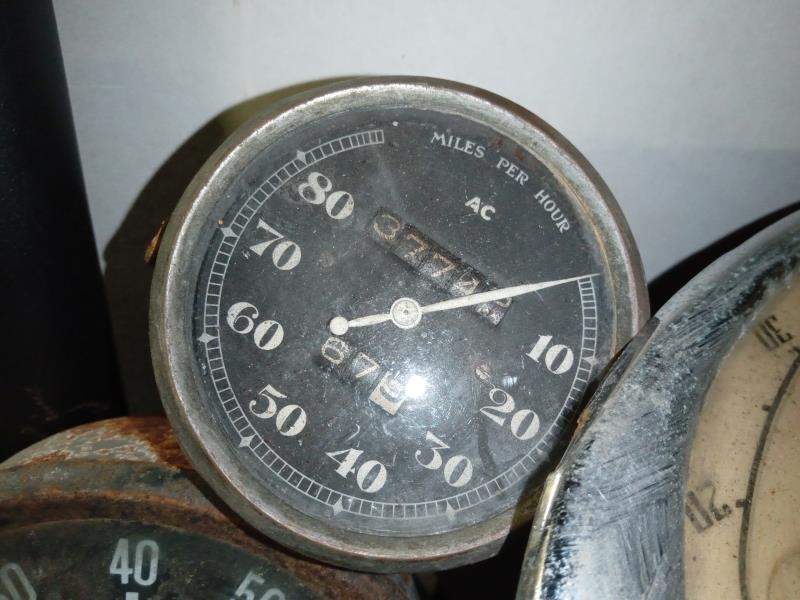 A good lot of rare complete speedometers, COLLECT ONLY - Image 5 of 5