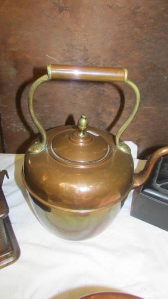 Two Victorian copper kettles. - Image 2 of 3