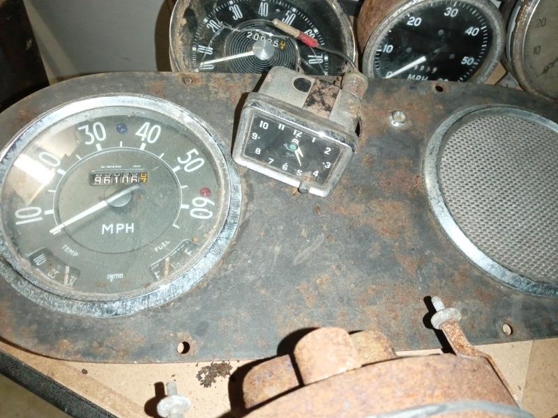 A good lot of rare complete speedometers, COLLECT ONLY - Image 3 of 5