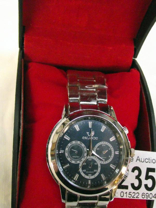 An Orlando gents watch, needs battery - Image 3 of 3