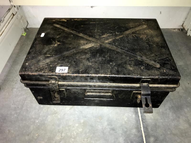 A vintage metal ammunition trunk/box 36cm x 54cm x 23cm, COLLECT ONLY