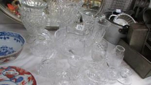 A mixed lot of cut glass. COLLECT ONLY.