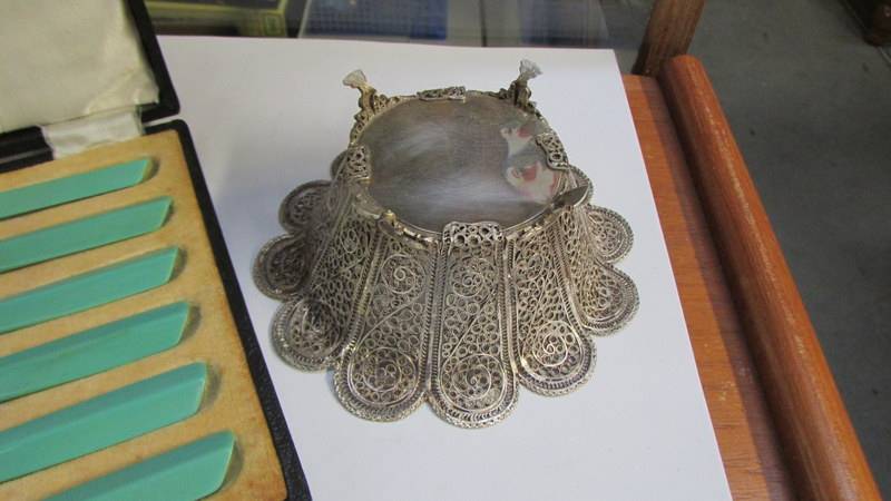 A cased set of butter knives and a filigree sweetmeat dish. - Image 3 of 4