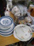 A mixed lot of miscellaneous ceramics, COLLECT ONLY.